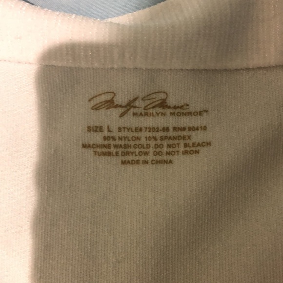 Workout shorts - Picture 2 of 2